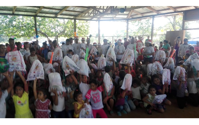 Niños de comunidades rurales de Siuna reciben juguetes
