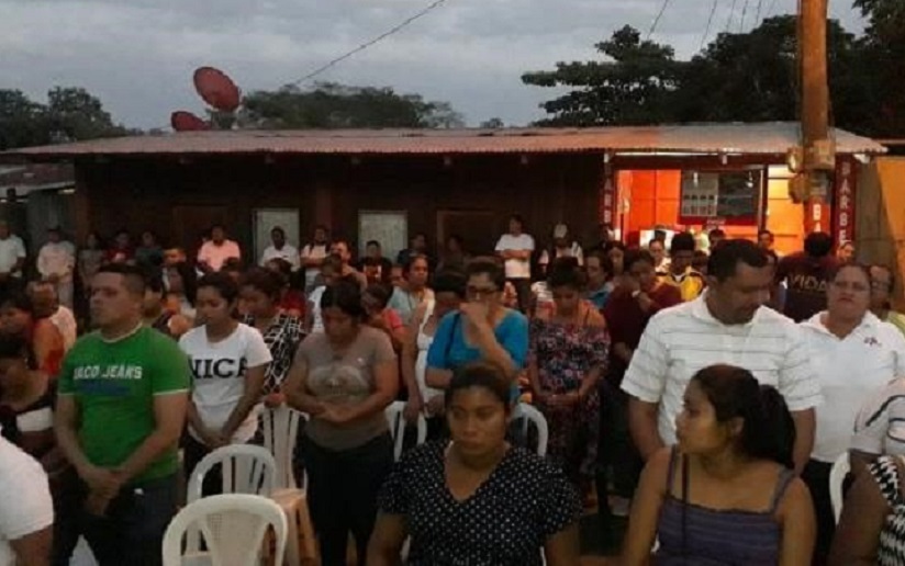 Familias de Río San Juan celebran servicio religioso de fe y esperanza por Nicaragua