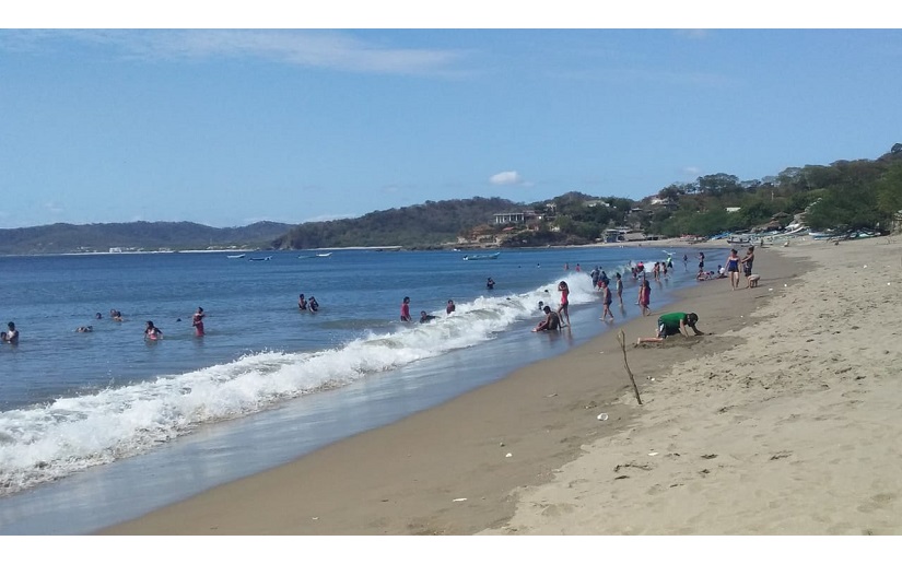 Playa Gigante, dos kilómetros de arena fina y delicioso Sol