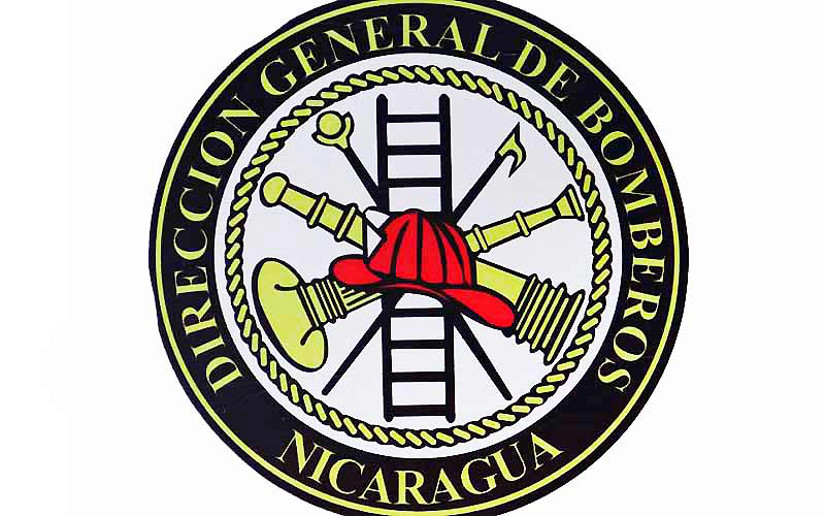 Bomberos controlan quema de maleza en Managua y en Nagarote
