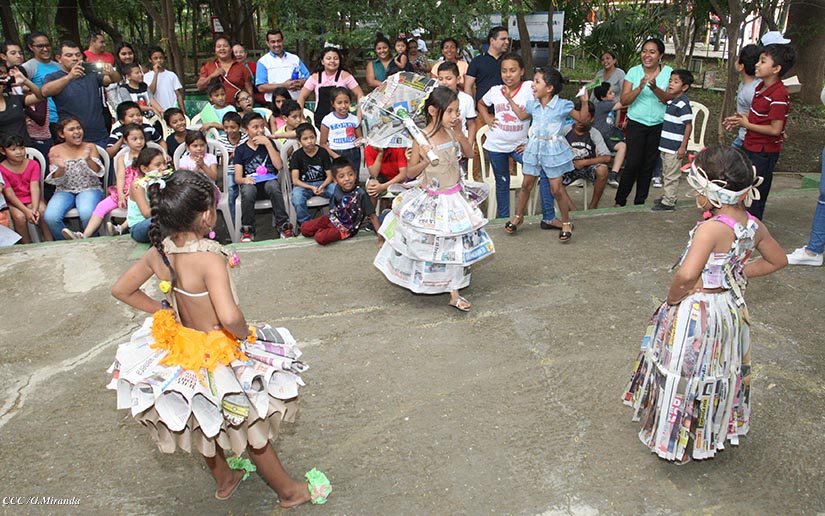 Niños capitalinos juegan y aprenden sobre el cuido del medioambiente