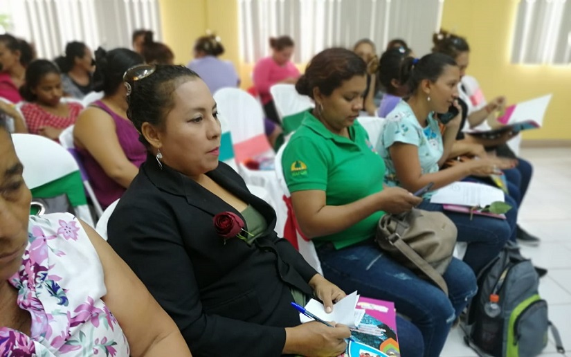 Mujeres viveristas de Managua, Masaya, Granada y Carazo intercambian experiencias