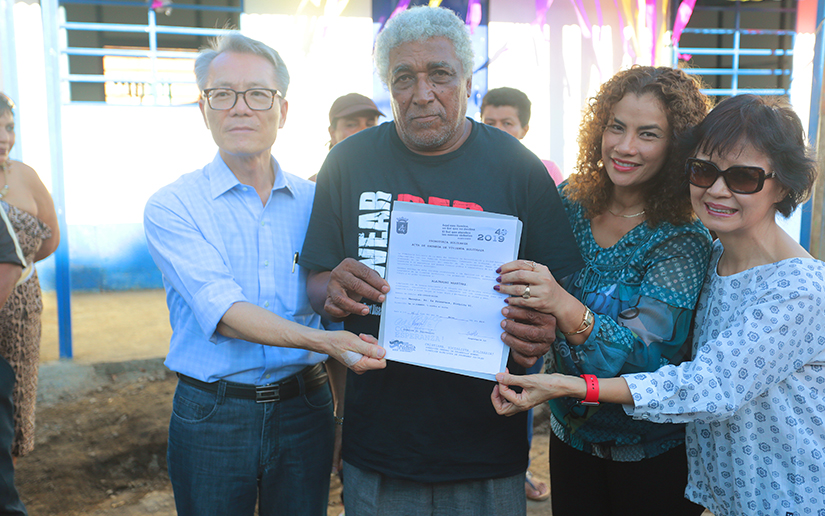 Gobierno entrega viviendas dignas a cinco familias afectadas por incendio