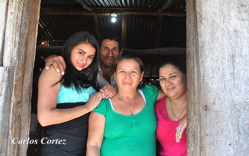 ENATREL lleva energía eléctrica a las comunidades Cerro Bonito y el Caracol en el municipio de Tipitapa