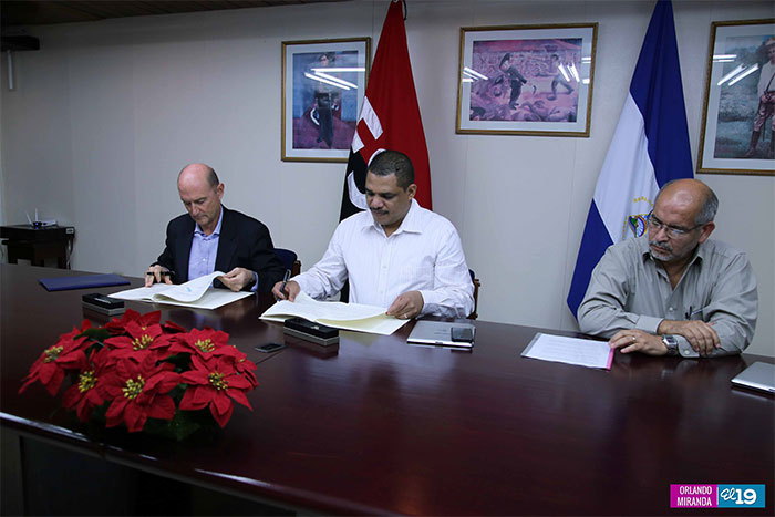 Gobierno y BID firman convenio de US$35 millones para el fortalecimiento de la salud en el corredor seco