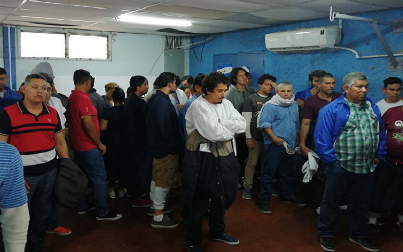Llegan al país 73 nicaragüenses deportados por Estados Unidos
