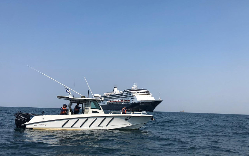 Fuerza Naval brinda protección y seguridad al arribo del crucero Volendam en Puerto Corinto