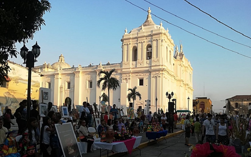 Exposiciones culturales y ferias de la economía familiar en León