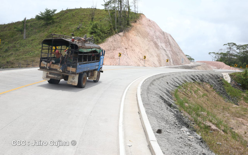 Finaliza construcción de carretera que une el Caribe con el Pacífico de Nicaragua