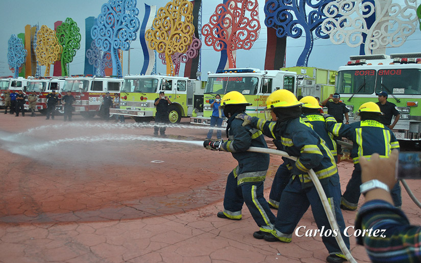 Disfrute este fin de semana de la exhibición de los bomberos en el Paseo de los Estudiantes