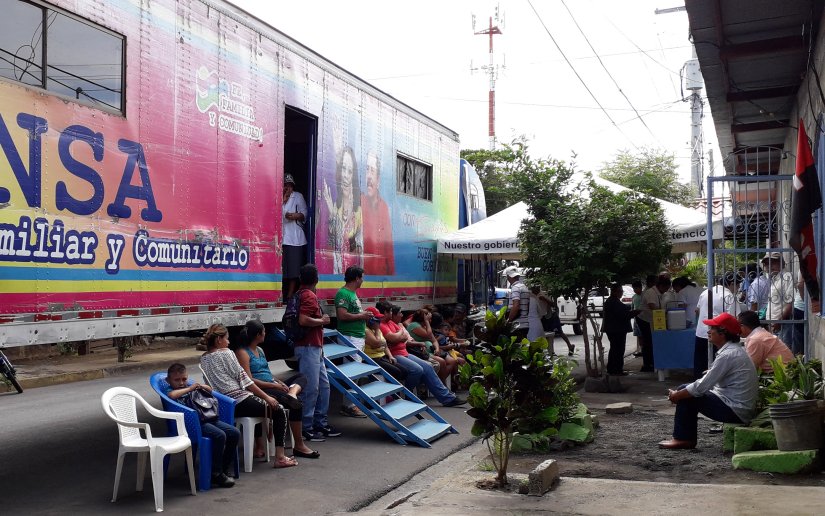 Clínicas móviles promueven salud en el barrio Altagracia