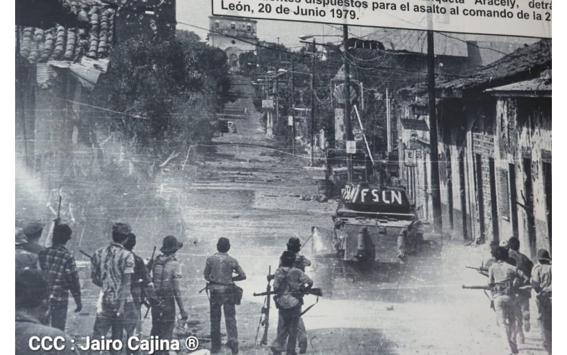Conmemoran aniversario de la liberación de León, primera capital de la Revolución