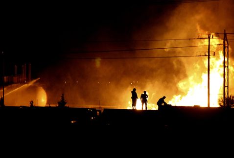 Incendio en California consume 22 casas