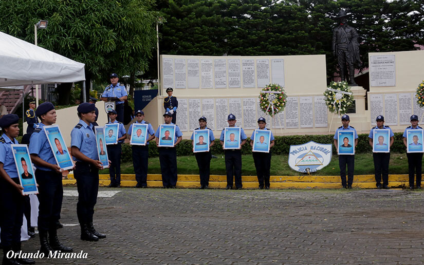 Rinden homenaje a 12 policías víctimas del terrorismo golpista en julio del 2018