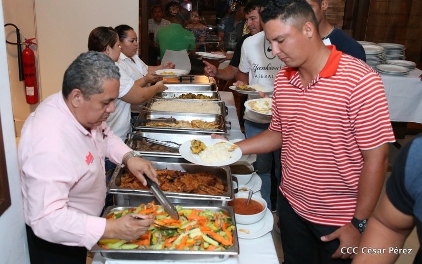 Selección Cubana disfruta de la gastronomía nacional previo al partido del viernes