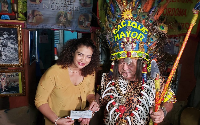 Alcaldía de Managua hace entrega de apoyo económico al Cacique Mayor