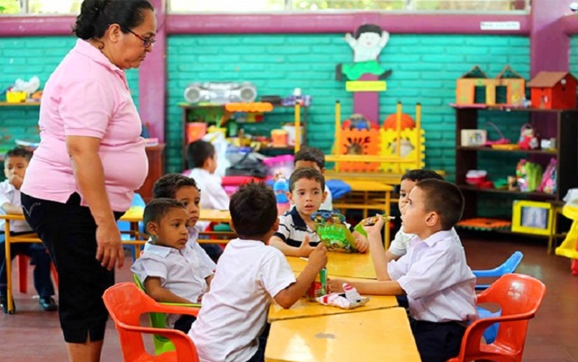 Docentes fortalecen metodologías para mejorar enseñanza educativa en Nicaragua