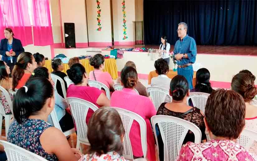 Matagalpa: Protagonistas de Usura Cero participan en encuentro 