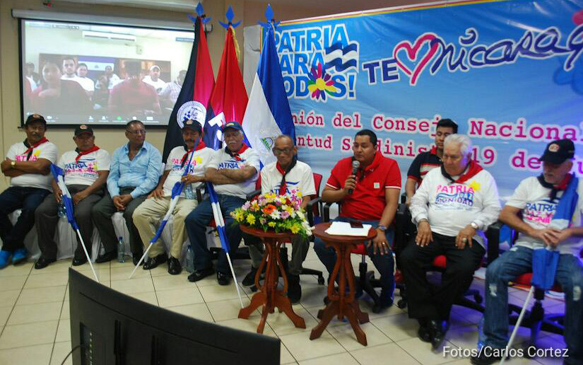  Comandante Edén Pastora sostiene videoconferencia con miembros de la Juventud Sandinista