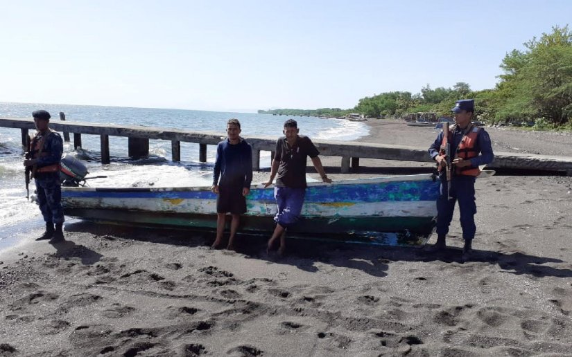 Fuerza Naval retuvo a dos personas y una embarcación por pesca ilegal en Chinandega