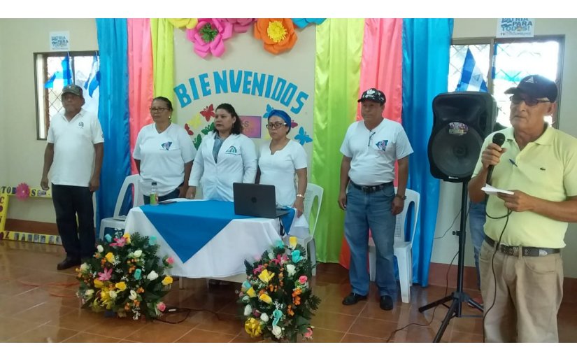 Protagonistas del programa Todos con Voz en Diriamba reciben carnés