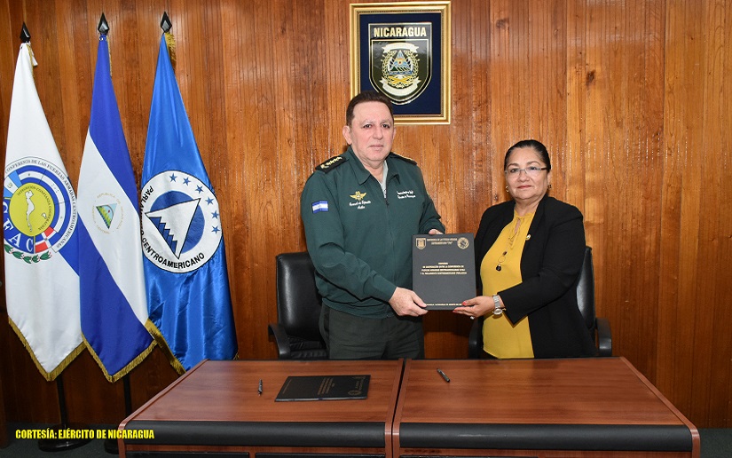 Firma de convenio de cooperación entre la Conferencia de las Fuerzas Armadas Centroamericanas y el Parlamento Centroamericano