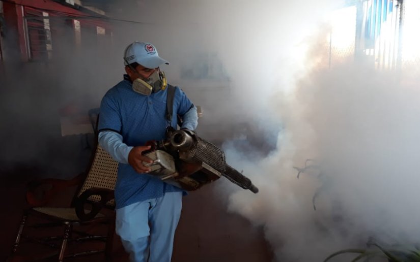 Familias de la Colonia Morazán unidas en la lucha contra el dengue