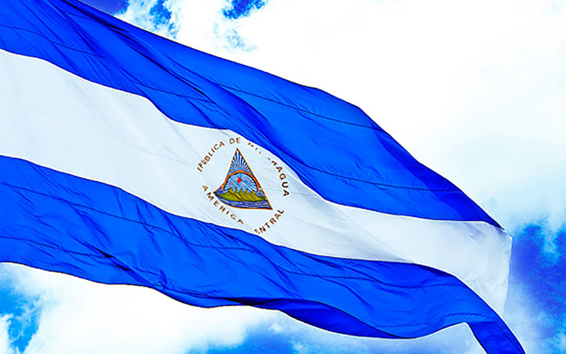Cronología de las banderas que ha tenido Nicaragua  