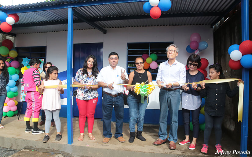 Familia del barrio Luis Alfonso Velásquez recibió la vivienda solidaria 169