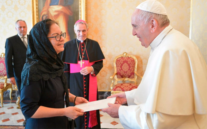 Embajadora de Nicaragua ante la Santa Sede entrega Cartas Credenciales al Papa Francisco 