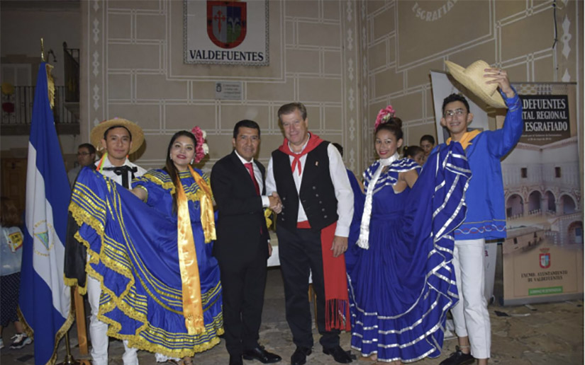 Destacada participación de Nicaragua en la centenaria Fiesta de los tableros en Valdefuentes, España