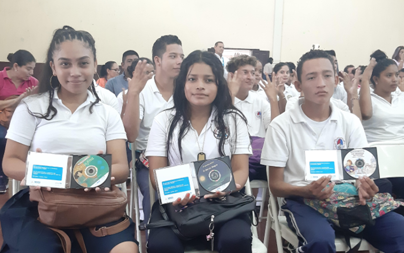Lanzan videolibros para beneficio de niños con discapacidad auditiva
