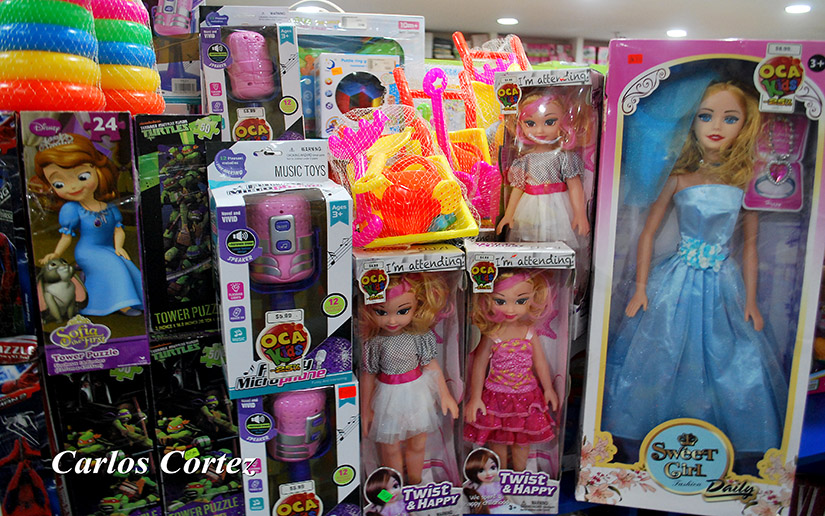 Realizan lanzamiento oficial de la temporada navideña en el Mercado Oriental