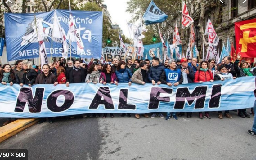 Detalles del Momento: Crisis de valores en América Latina
