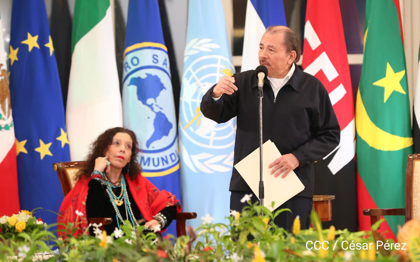 Presidente Daniel y vicepresidenta Rosario en presentación de cartas credenciales (16 de octubre 2019)
