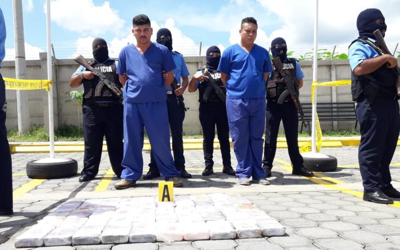 Policía Nacional incauta 52 kilos de cocaína en carretera a Santa Teresa, Carazo