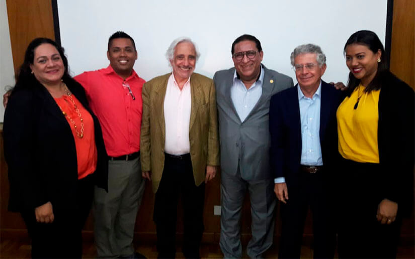 Tres nicaragüenses obtienen Doctorado Internacional en Desarrollo Sostenible en Argentina
