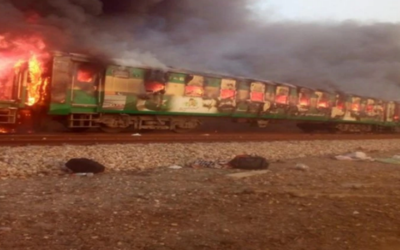 Explosión de cilindro de gas mata a 73 personas en tren de Pakistán