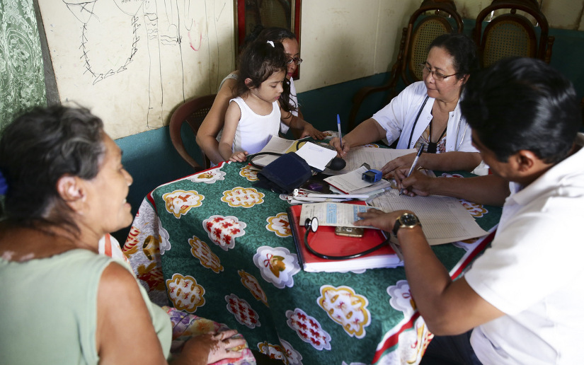 Llevan atenciones médicas a pobladores del barrio Manuel Olivares en Managua