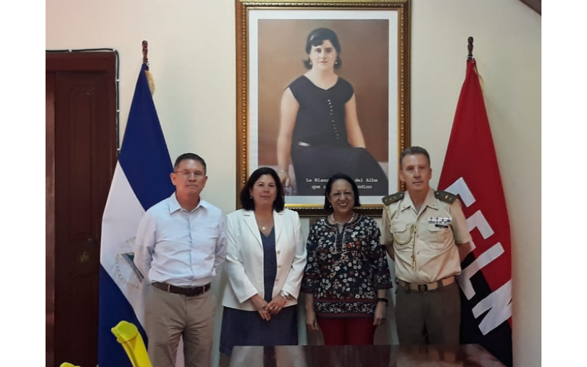 Embajadora de España y agregado de Defensa se reúnen con ministra de Defensa de Nicaragua