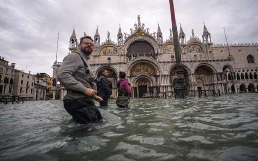 Venecia sumergida por el hundimiento de su suelo y el aumento del nivel de mar