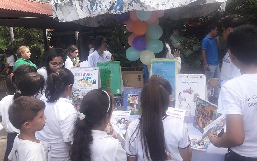 Colegios protagonizan Feria Municipal Trato con respeto a las Mujeres