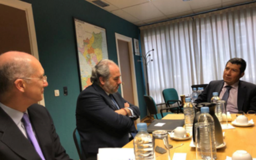 Empresario y reconocido académico visita Embajada de Nicaragua en España
