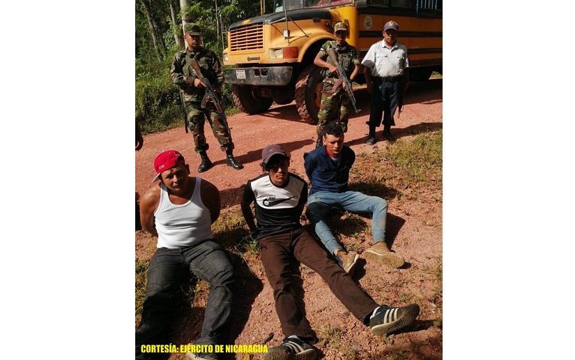 Ejército de Nicaragua detiene a 3 personas en el Caribe Norte