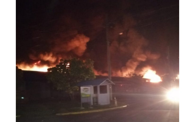 Incendio consume bodega de zona franca en Managua