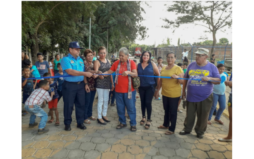 Pobladores inauguran calle adoquinada en Chichigalpa