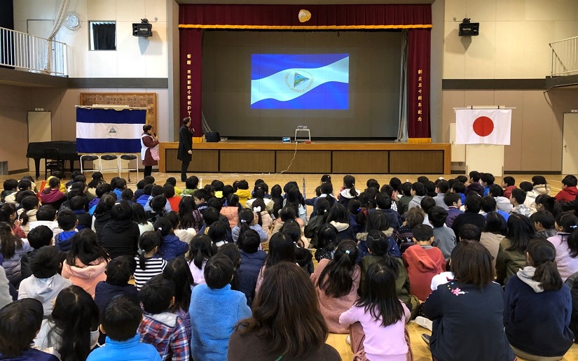 Más de 400 niños japoneses aprenden sobre la cultura de Nicaragua