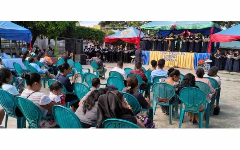 Familias participan en concierto cristiano en Ometepe