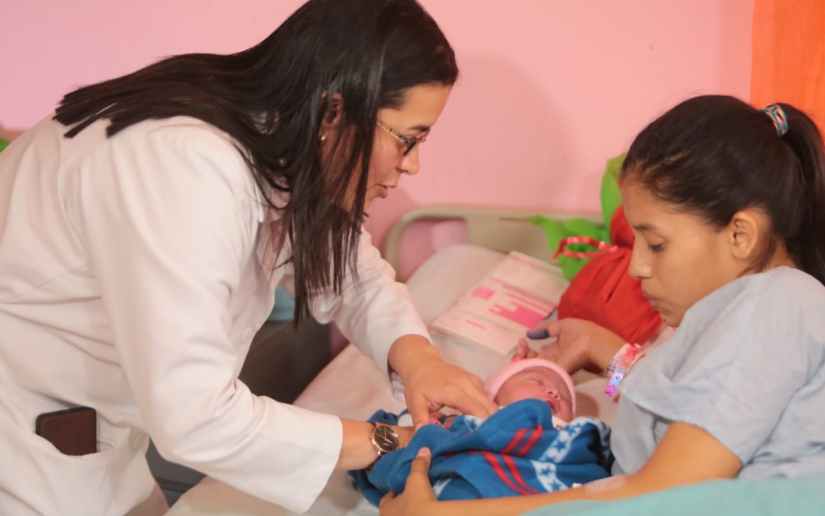 Dos varones y dos niñas nacieron este primero de enero en el hospital Bertha Calderón