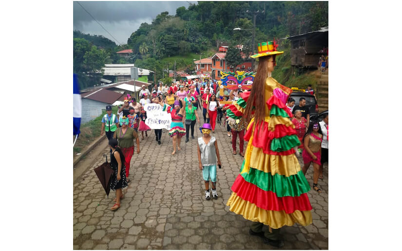 Realizan coloridos carnavales de Año Nuevo en toda Nicaragua